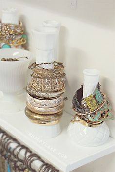 DIY Jewelry stand - smart small space organizing ideas that are inexpensive too!