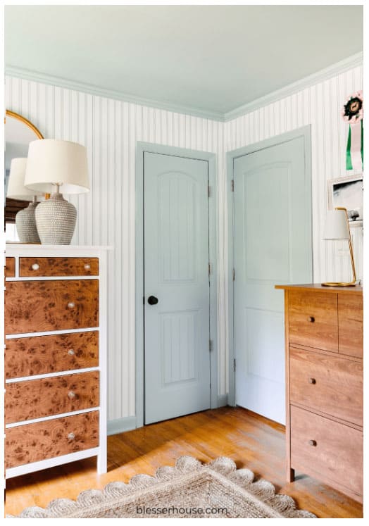 painted-closet-doors - DIY Closet door ideas