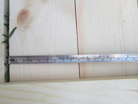 measuring a 2 X 4