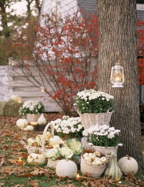 fall-decorating-with-white