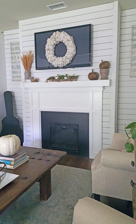 fall-mantel-the-honeycomb-home