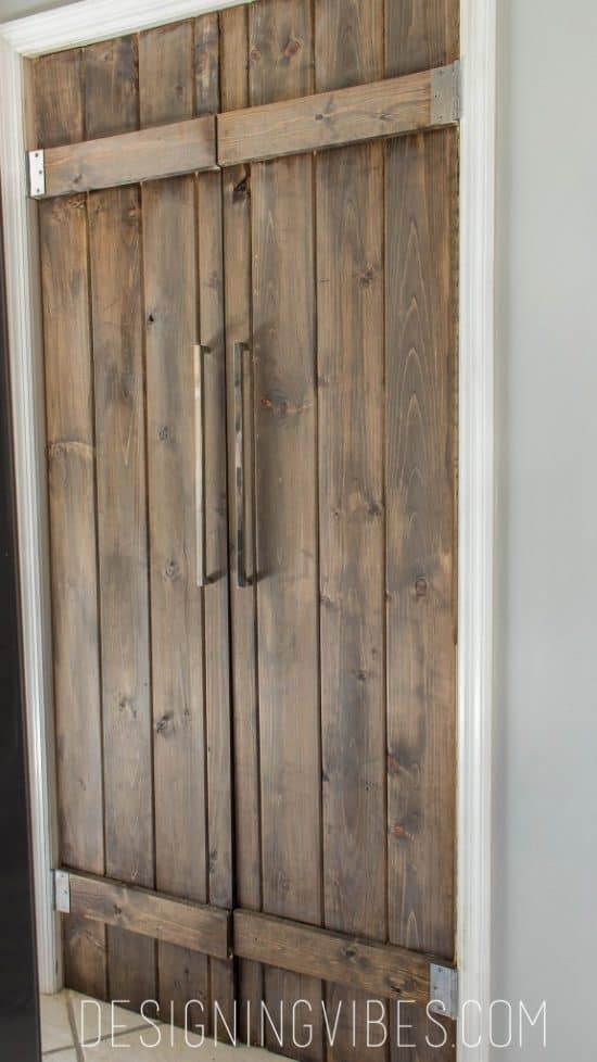 diy-barn-doors-designing-vibes