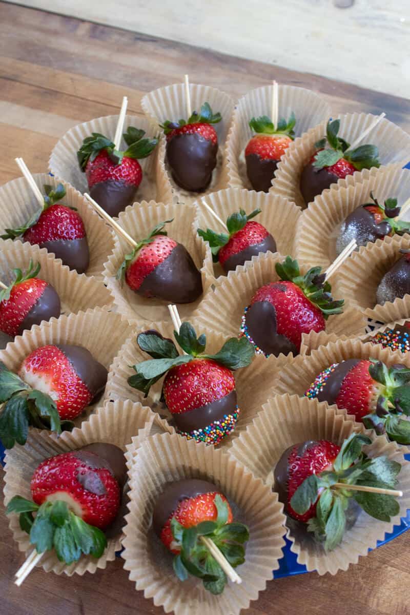 chocolate covered strawberries for holidays, bridal showers or weddings