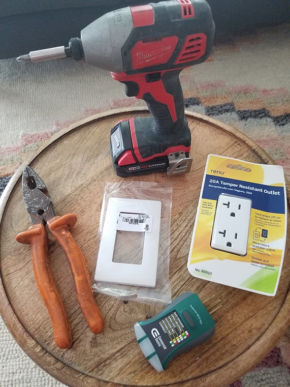 How to Replace an Electrical Outlet The Home