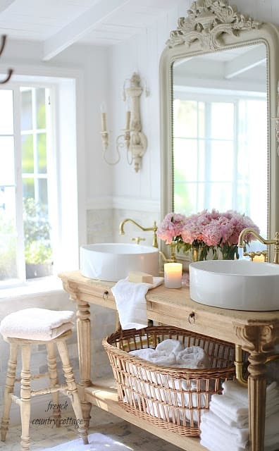 french country cottage bathroom