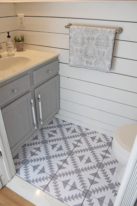 5 Bathroom Floor Tile Stickers That Look Convincingly Real