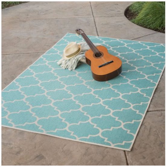 13 Pretty Indoor Outdoor Rugs - The Honeycomb Home