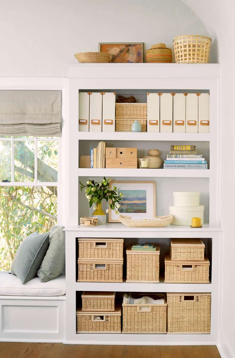 Organized Shelves, Emily Henderson