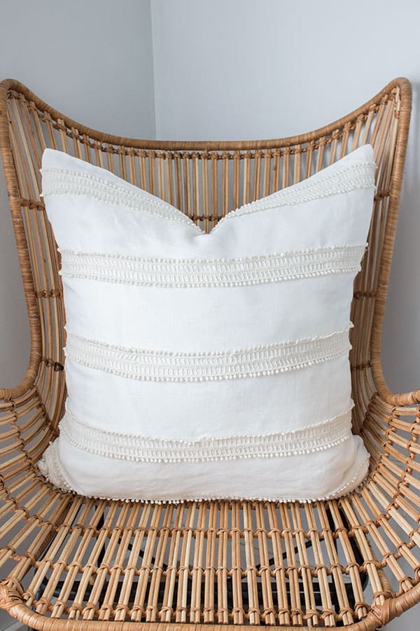 Pottery Barn Square Throw Pillow Insert 95% Feather 5% Down 22 oz 18x18  White