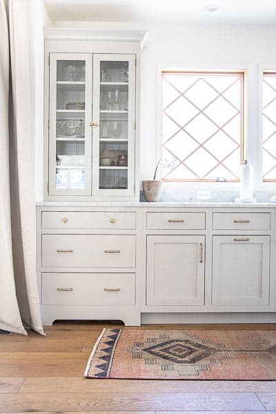 Countertop Cabinets in the Kitchen - The Honeycomb Home