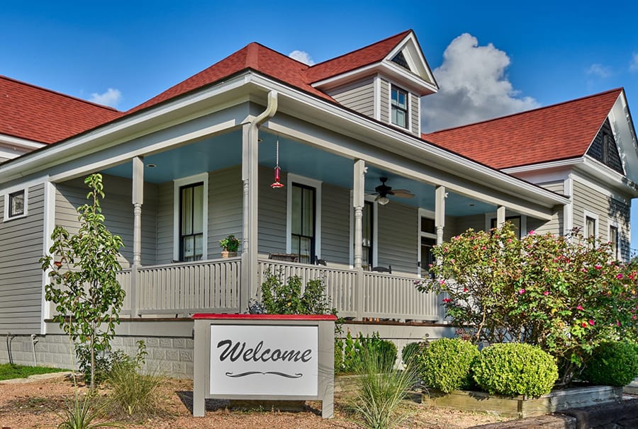 Sunday Heritage House Exterior