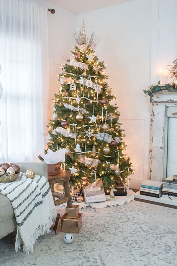 Home Style Christmas Tree Decorating Ideas The Honeycomb Home