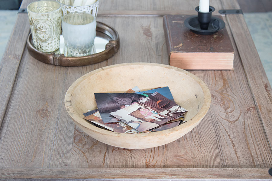 the best way to organize old photos and display them