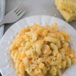 slow-cooker-mac-and-cheese