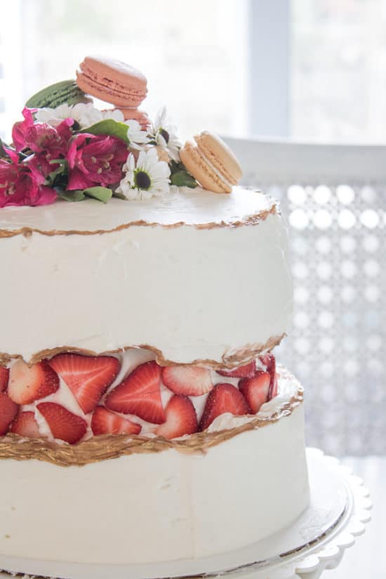 Direct Line Cake How To Make A Fault Line Cake - The Honeycomb Home