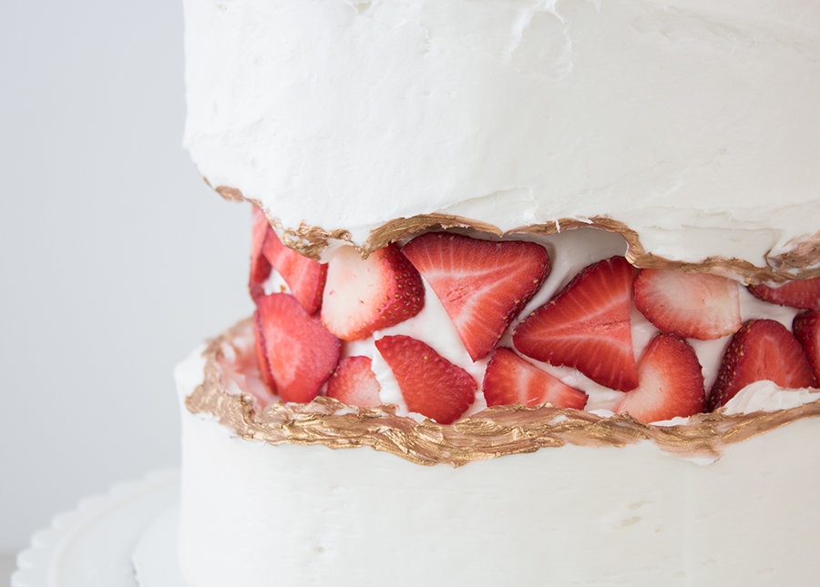 How to make a fault line cake with strawberries, cake decorating ideas