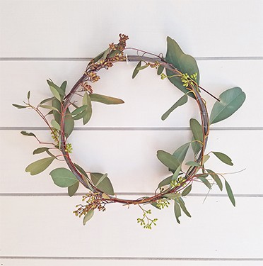 do it yourself simple spring wreath