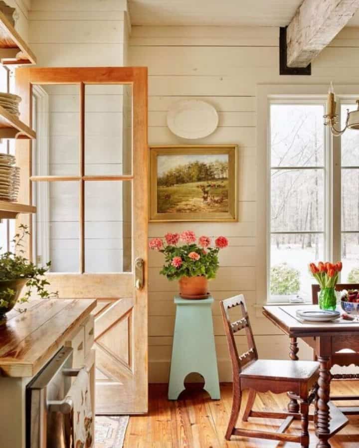 vintage cottage style kitchen