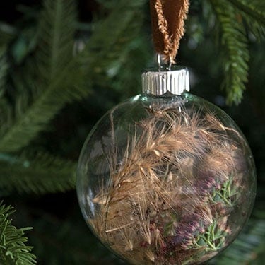 DIY Floral Ornaments For Christmas