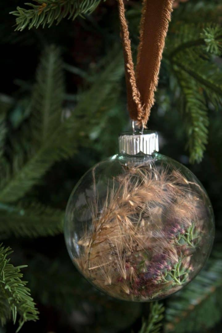 how-to-make-your-own-floral-ornaments