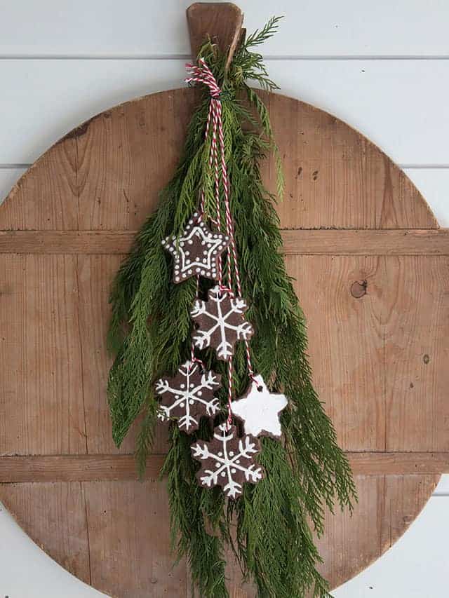 DIY-GIngerbread-swag