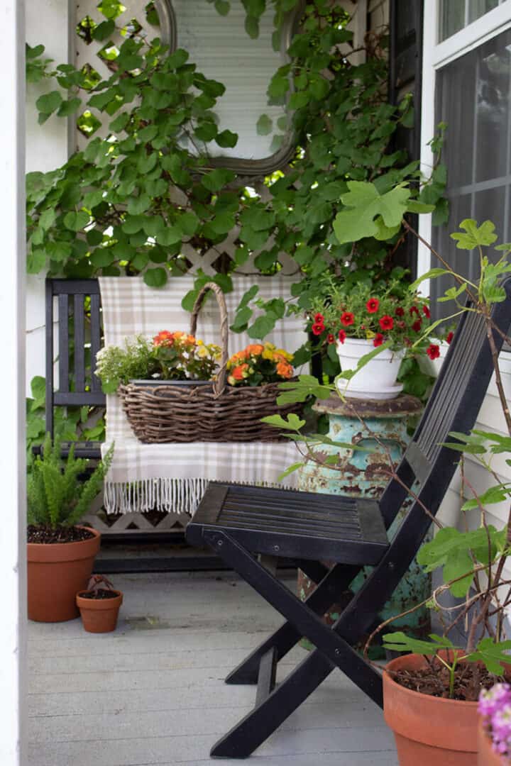 small front porch decorating ideas