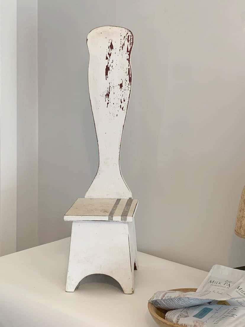 Antique Paint Colors - RED - The Honeycomb Home