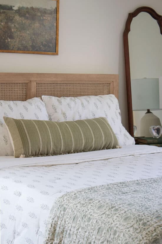 Mix and Match Bedding Ideas - The Honeycomb Home