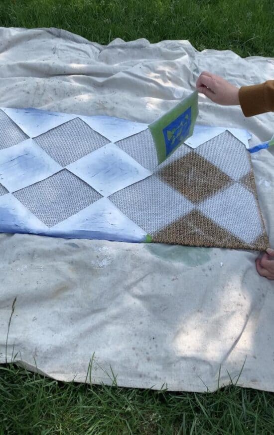 Diamond Jute Rug DIY - The Honeycomb Home