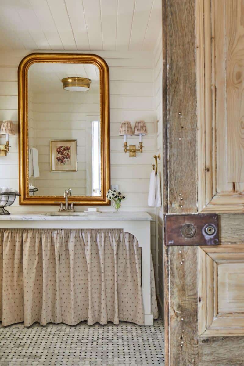 Pretty Cottage Bathroom Ideas For Timeless Style - The Honeycomb Home