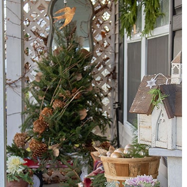 Christmas Decorating Ideas For The Front Porch ( & A Giveaway)