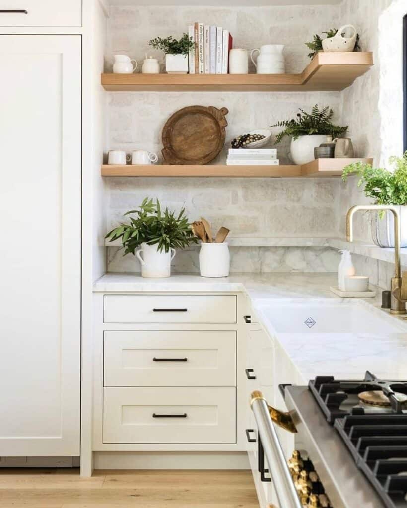 Country Kitchen Backsplash Ideas - The Honeycomb Home