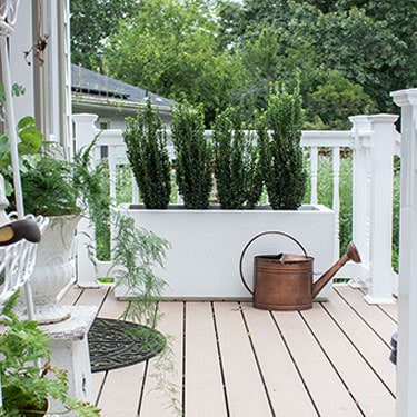 FI-Backyard-deck-privacy-ideas