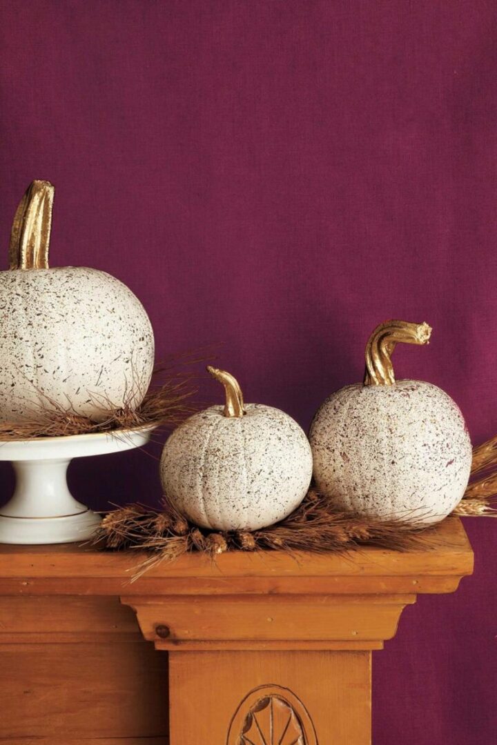 glitter paint splatter halloween decor - pumpkin decorating ideas for toddlers