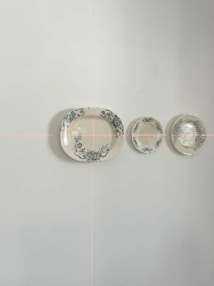 how-to-hang-plates-on-the-wall-in-a-group
