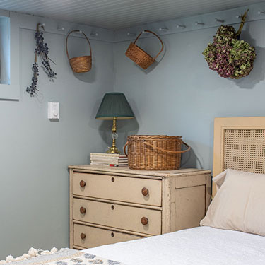 FI-Basement-bedroom-ideas-on-a-budget