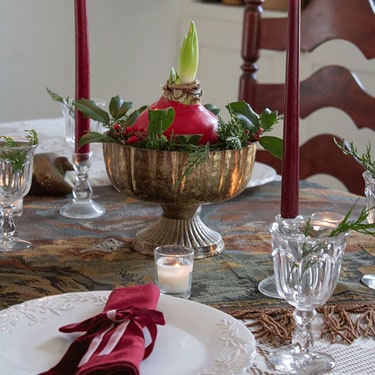 FI-Tradtional-Christmas-tablescape-DIY-handmade