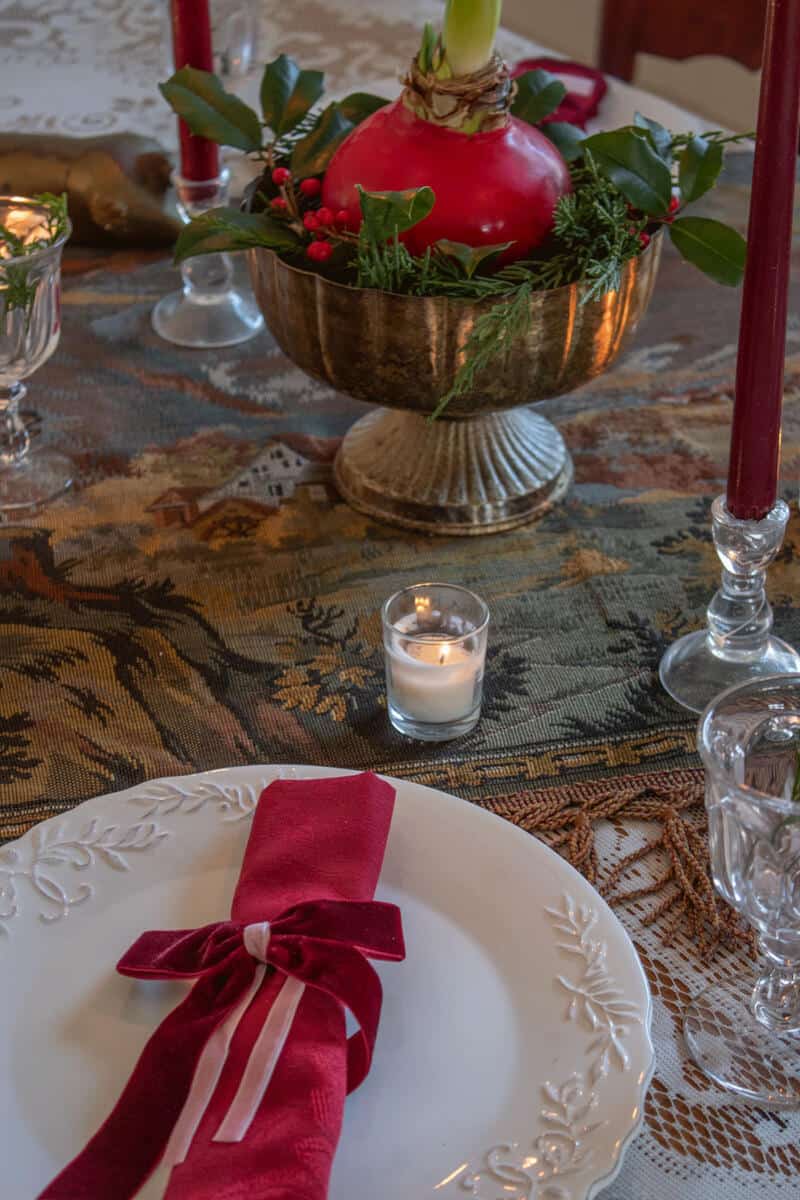 Homemade DIY Christmas Table Decorations Ideas - The Honeycomb Home