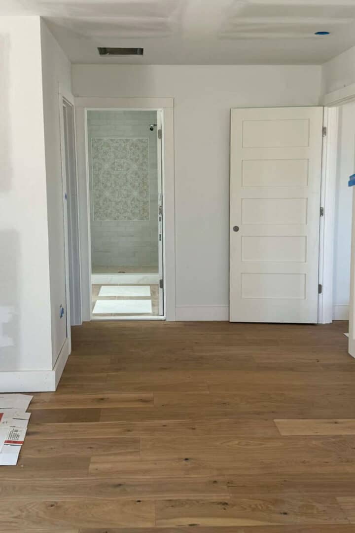 floor-transition-ideas-bedroom-to-bathroom