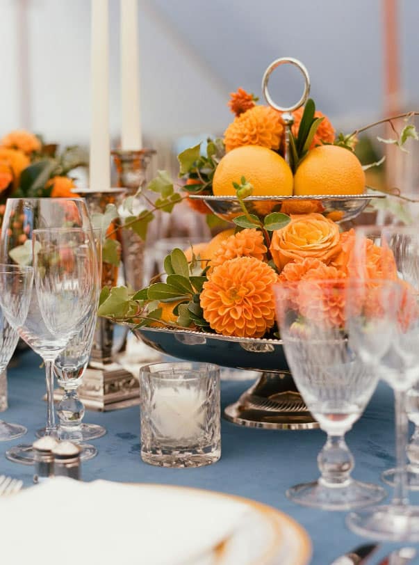 Fall-centerpiece-with-oranges