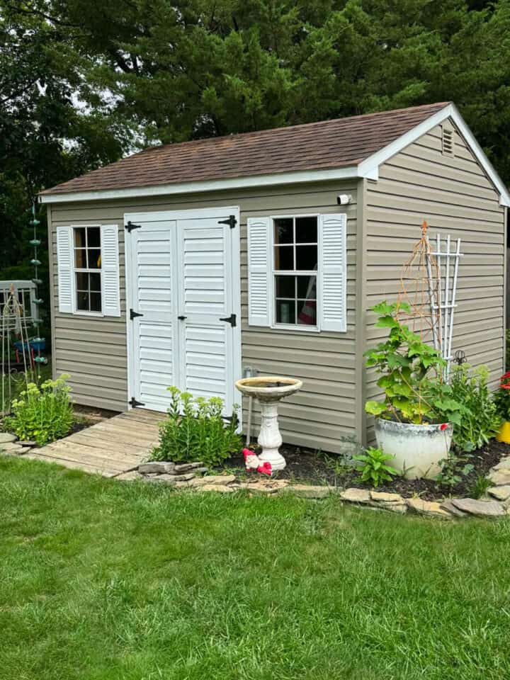 how-to-paint-a-shed-with-vinyl-siding