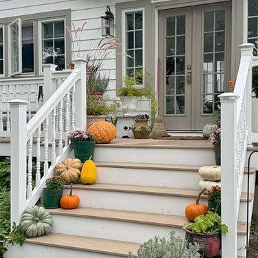 FI Simple Fall Front Porch Decorating Ideas