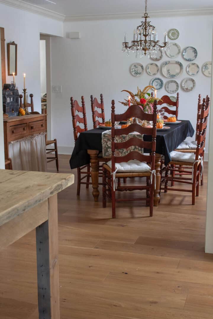 vintage-dining-room-with-fall-table-setting-elegant-the-honeycomb-home